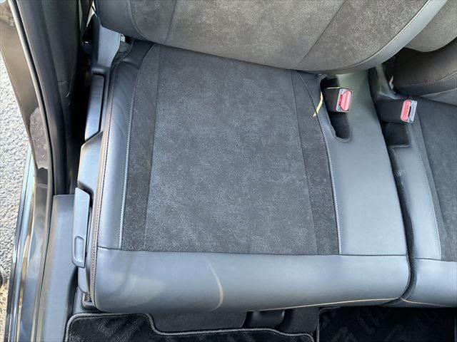 N-BOXカスタム ターボ 禁煙車 両側パワースライドドア 純正9インチナビ 全方位カメラ レーダークルーズコントロール Bluetooth 衝突軽減ブレーキ フルセグTV ETC MTモード シートヒーター LEDヘッドライト(49枚目)