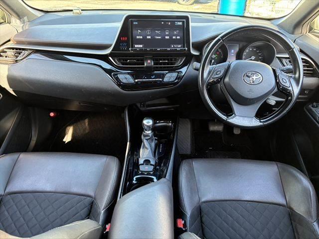 C-HR G 純正9インチナビ バックカメラ レーダークルーズコントロール Bluetooth フルセグTV ETC シートヒーター ハーフレザー LEDヘッドライト ブラインドスポットモニター コーナーセンサー(3枚目)
