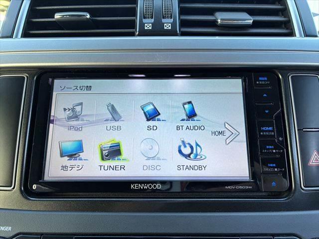 ランドクルーザープラド TX Lパッケージ 4WD サンルーフ 禁煙車 バックカメラ クルーズコントロール Bluetooth 本革シート シートヒーター コーナーセンサー LEDヘッドライト メモリーナビ 3列シート フルセグ スマートキー(5枚目)
