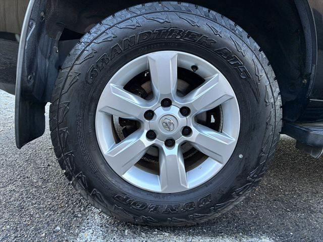 ランドクルーザープラド TX Lパッケージ 4WD サンルーフ 禁煙車 バックカメラ クルーズコントロール Bluetooth 本革シート シートヒーター コーナーセンサー LEDヘッドライト メモリーナビ 3列シート フルセグ スマートキー(16枚目)