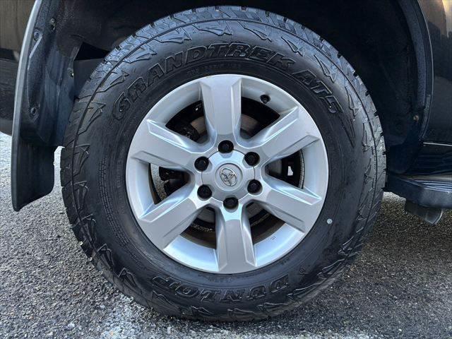 ランドクルーザープラド TX Lパッケージ 4WD サンルーフ 禁煙車 バックカメラ クルーズコントロール Bluetooth 本革シート シートヒーター コーナーセンサー LEDヘッドライト メモリーナビ 3列シート フルセグ スマートキー(30枚目)