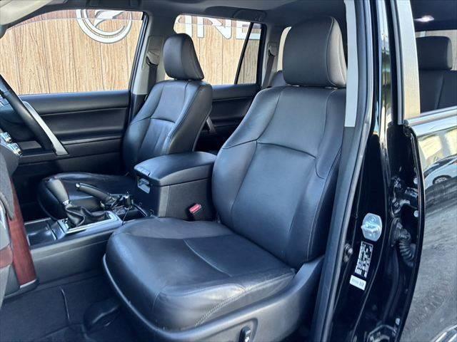 ランドクルーザープラド TX Lパッケージ 4WD サンルーフ 禁煙車 バックカメラ クルーズコントロール Bluetooth 本革シート シートヒーター コーナーセンサー LEDヘッドライト メモリーナビ 3列シート フルセグ スマートキー(35枚目)