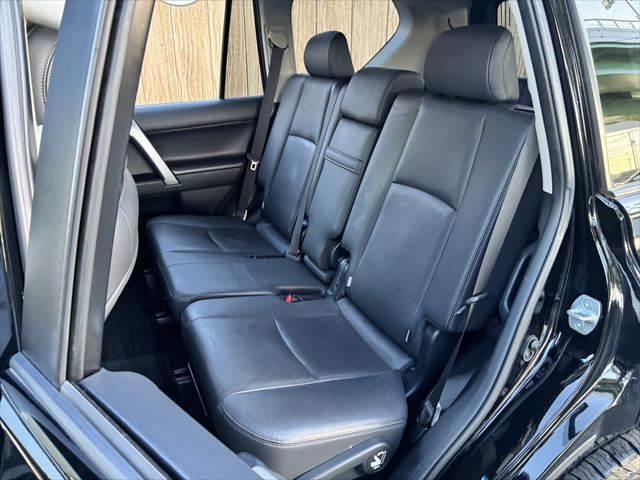 ランドクルーザープラド TX Lパッケージ 4WD サンルーフ 禁煙車 バックカメラ クルーズコントロール Bluetooth 本革シート シートヒーター コーナーセンサー LEDヘッドライト メモリーナビ 3列シート フルセグ スマートキー(36枚目)