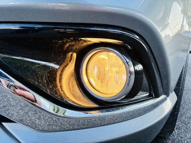 アウトランダーＰＨＥＶ Ｇ　プレミアムパッケージ　デジタルインナーミラー　パワーバックドア　全方位カメラ　４ＷＤ　ＥＴＣ　本革シート　衝突軽減ブレーキ　純正ＳＤナビ　レーダークルーズコントロール　ＡＣ１００Ｖ電源　パワーシート　ＬＥＤヘッドライト（14枚目）