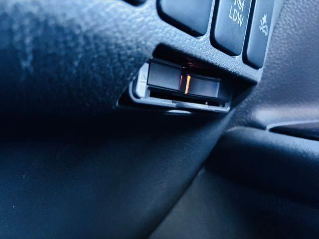 アウトランダーＰＨＥＶ Ｇ　プレミアムパッケージ　デジタルインナーミラー　パワーバックドア　全方位カメラ　４ＷＤ　ＥＴＣ　本革シート　衝突軽減ブレーキ　純正ＳＤナビ　レーダークルーズコントロール　ＡＣ１００Ｖ電源　パワーシート　ＬＥＤヘッドライト（42枚目）