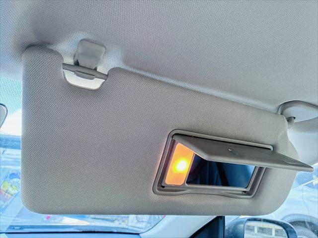 アウトランダーＰＨＥＶ Ｇ　プレミアムパッケージ　デジタルインナーミラー　パワーバックドア　全方位カメラ　４ＷＤ　ＥＴＣ　本革シート　衝突軽減ブレーキ　純正ＳＤナビ　レーダークルーズコントロール　ＡＣ１００Ｖ電源　パワーシート　ＬＥＤヘッドライト（46枚目）