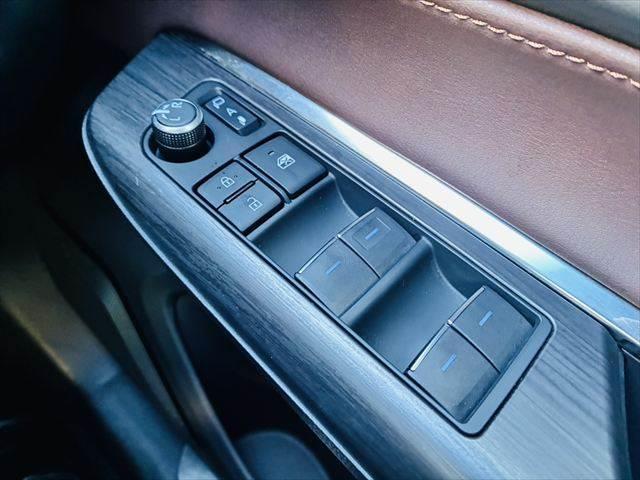 ハリアーハイブリッド G レーダークルーズコントロール デジタルインナーミラー パワーバックドア 純正8インチディスプレイオーディオ ETC 禁煙車 Bカメラ パワーシート Bluetooth 地デジTV LEDヘッドライト(42枚目)