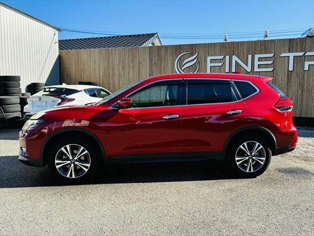 エクストレイル ２０Ｘｉ　純正９インチナビ　ブラインドスポットモニター　プロパイロット　電子インナーミラー　電動リアゲート　ＥＴＣ　４ＷＤ　禁煙車　アラウンドビューモニター　Ｂｌｕｅｔｏｏｔｈ　フルセグＴＶ　ＬＥＤヘッドライト（21枚目）