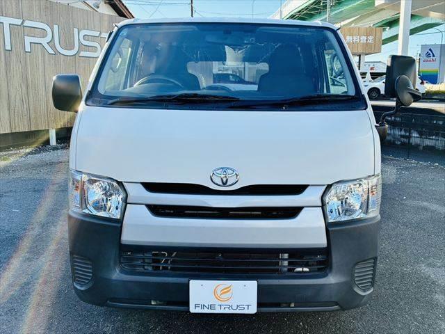 ハイエースバン ロングＤＸ　純正ＳＤナビ　Ｂｌｕｅｔｏｏｔｈ　両側スライドドア　ＥＴＣ　バックカメラ　禁煙車　フルセグＴＶ　キーレス　ドライブレコーダー　ＣＤチェンジャー　ＤＶＤ再生　ハロゲンランプ（11枚目）