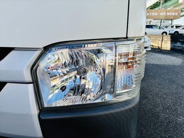 ハイエースバン ロングＤＸ　純正ＳＤナビ　Ｂｌｕｅｔｏｏｔｈ　両側スライドドア　ＥＴＣ　バックカメラ　禁煙車　フルセグＴＶ　キーレス　ドライブレコーダー　ＣＤチェンジャー　ＤＶＤ再生　ハロゲンランプ（18枚目）