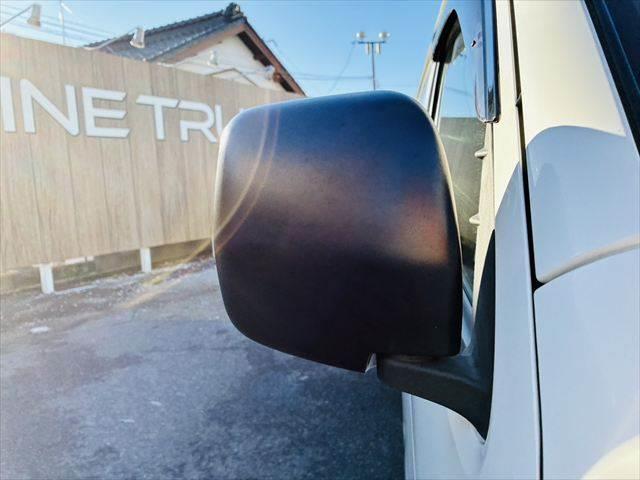 ハイエースバン ロングＤＸ　純正ＳＤナビ　Ｂｌｕｅｔｏｏｔｈ　両側スライドドア　ＥＴＣ　バックカメラ　禁煙車　フルセグＴＶ　キーレス　ドライブレコーダー　ＣＤチェンジャー　ＤＶＤ再生　ハロゲンランプ（21枚目）