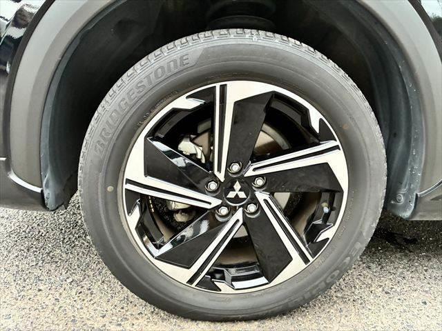 エクリプスクロスＰＨＥＶ Ｐ　４ＷＤ　禁煙車　純正ＳＤナビ　全方位カメラ　レーダークルーズコントロール　Ｂｌｕｅｔｏｏｔｈ　衝突軽減ブレーキ　シートヒーター　パワーシート　ＬＥＤヘッドライト　障害物センサー　オートハイビーム（27枚目）