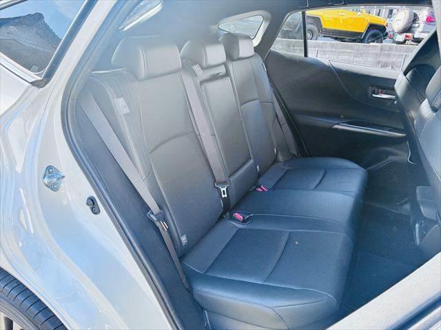 ハリアーハイブリッド Ｚ　レザーパッケージ　禁煙車　本革シート　トヨタセーフティセンス　純正１２．３インチナビ　ＪＢＬサウンド　全方位カメラ　シートヒーター　パワーシート　パワーバックドア　ＬＥＤヘッドライト　ＥＴＣ２．０　ＵＳＢポート（11枚目）