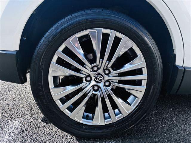 ハリアーハイブリッド Ｚ　レザーパッケージ　禁煙車　本革シート　トヨタセーフティセンス　純正１２．３インチナビ　ＪＢＬサウンド　全方位カメラ　シートヒーター　パワーシート　パワーバックドア　ＬＥＤヘッドライト　ＥＴＣ２．０　ＵＳＢポート（30枚目）