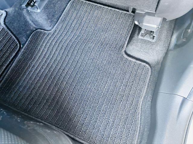 ハリアーハイブリッド Ｚ　レザーパッケージ　禁煙車　本革シート　トヨタセーフティセンス　純正１２．３インチナビ　ＪＢＬサウンド　全方位カメラ　シートヒーター　パワーシート　パワーバックドア　ＬＥＤヘッドライト　ＥＴＣ２．０　ＵＳＢポート（50枚目）