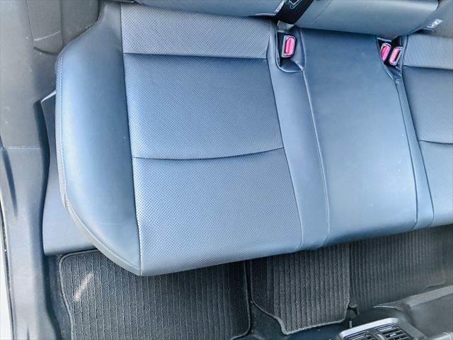 ハリアーハイブリッド Ｚ　レザーパッケージ　禁煙車　本革シート　トヨタセーフティセンス　純正１２．３インチナビ　ＪＢＬサウンド　全方位カメラ　シートヒーター　パワーシート　パワーバックドア　ＬＥＤヘッドライト　ＥＴＣ２．０　ＵＳＢポート（58枚目）