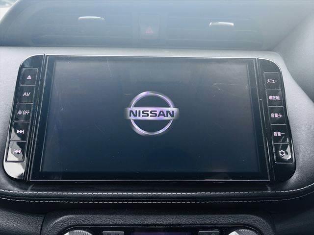 キックス Ｘ　禁煙車　純正９インチナビ　全周囲カメラ　レーダークルーズコントロール　フルセグＴＶ　ハーフレザーシート　ＬＥＤヘッドライト　スマートキー　衝突軽減ブレーキ　コーナーセンサー（4枚目）