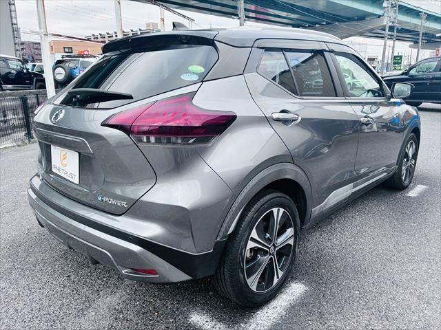 キックス Ｘ　禁煙車　純正９インチナビ　全周囲カメラ　レーダークルーズコントロール　フルセグＴＶ　ハーフレザーシート　ＬＥＤヘッドライト　スマートキー　衝突軽減ブレーキ　コーナーセンサー（17枚目）