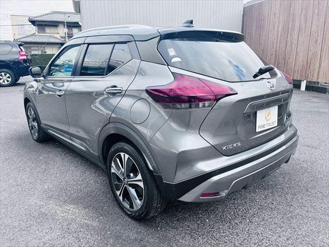 キックス Ｘ　禁煙車　純正９インチナビ　全周囲カメラ　レーダークルーズコントロール　フルセグＴＶ　ハーフレザーシート　ＬＥＤヘッドライト　スマートキー　衝突軽減ブレーキ　コーナーセンサー（19枚目）