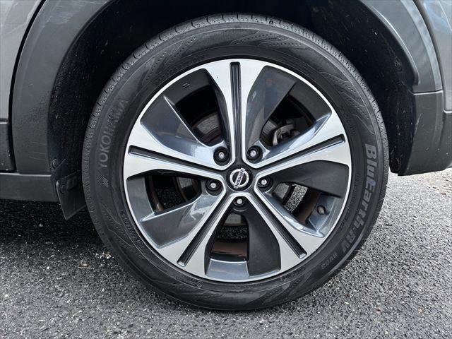 キックス Ｘ　禁煙車　純正９インチナビ　全周囲カメラ　レーダークルーズコントロール　フルセグＴＶ　ハーフレザーシート　ＬＥＤヘッドライト　スマートキー　衝突軽減ブレーキ　コーナーセンサー（28枚目）