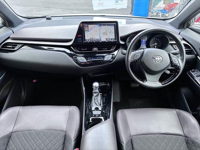 ���C���p�l����