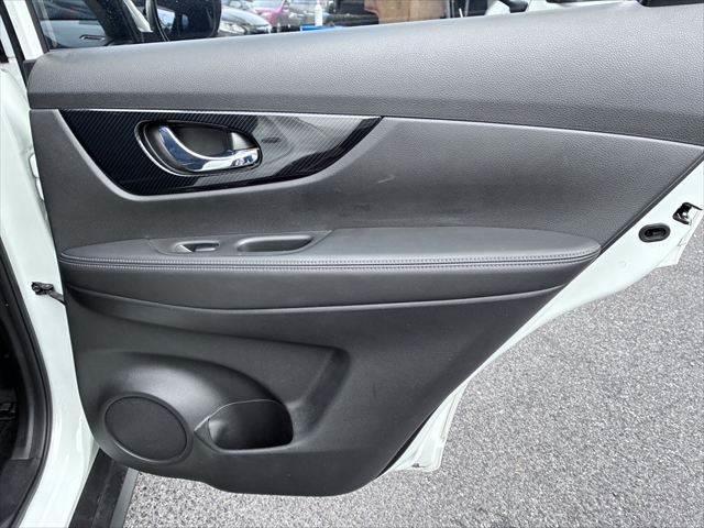 ���h�A�g����