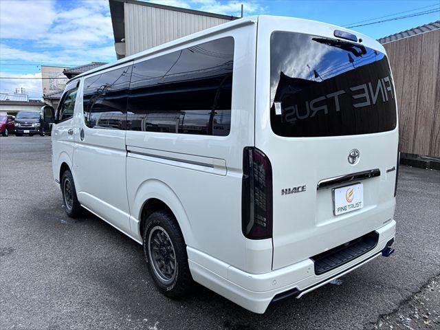 ハイエースバン スーパーＧＬダークプライムＩＩ　純正ＳＤナビ　バックカメラ　Ｂｌｕｅｔｏｏｔｈ　フルセグＴＶ　ＥＴＣ　ＬＥＤヘッドライト　両側パワースライドドア　衝突軽減ブレーキ　ハーフレザーシート　オートハイビーム　スマートキー　盗難防止装置（20枚目）