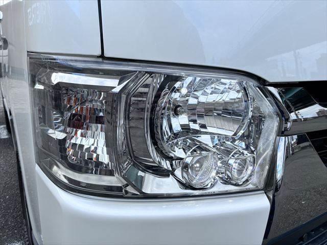 ハイエースバン スーパーＧＬダークプライムＩＩ　純正ＳＤナビ　バックカメラ　Ｂｌｕｅｔｏｏｔｈ　フルセグＴＶ　ＥＴＣ　ＬＥＤヘッドライト　両側パワースライドドア　衝突軽減ブレーキ　ハーフレザーシート　オートハイビーム　スマートキー　盗難防止装置（31枚目）