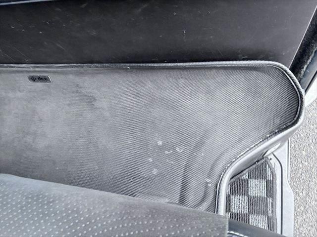 ハイエースバン スーパーＧＬダークプライムＩＩ　純正ＳＤナビ　バックカメラ　Ｂｌｕｅｔｏｏｔｈ　フルセグＴＶ　ＥＴＣ　ＬＥＤヘッドライト　両側パワースライドドア　衝突軽減ブレーキ　ハーフレザーシート　オートハイビーム　スマートキー　盗難防止装置（47枚目）