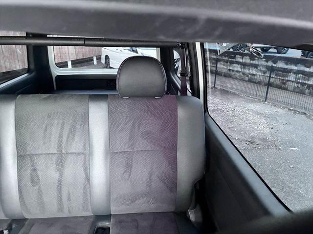 ハイエースバン スーパーＧＬダークプライムＩＩ　純正ＳＤナビ　バックカメラ　Ｂｌｕｅｔｏｏｔｈ　フルセグＴＶ　ＥＴＣ　ＬＥＤヘッドライト　両側パワースライドドア　衝突軽減ブレーキ　ハーフレザーシート　オートハイビーム　スマートキー　盗難防止装置（60枚目）