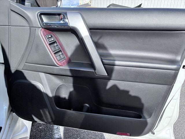 ���h�A�g����