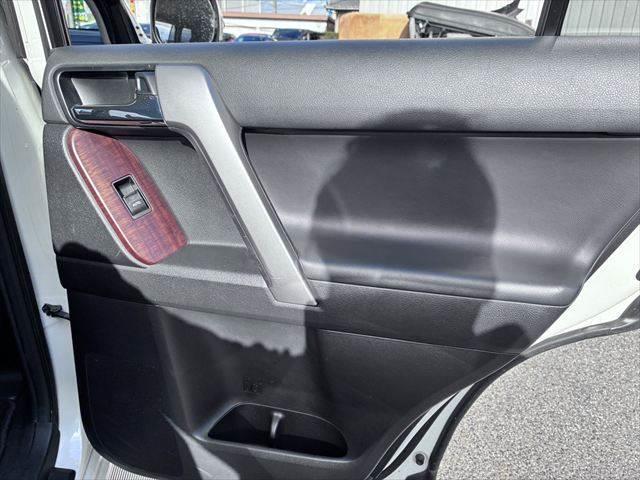 ���h�A�g����