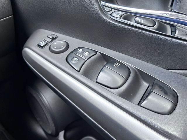 キックス Ｘ　禁煙車　純正９インチナビ　アラウンドビューモニター　レーダークルーズコントロール　Ｂｌｕｅｔｏｏｔｈ　フルセグＴＶ　ハーフレザーシート　ＬＥＤヘッドライト　純正フルエアロ　ＥＴＣ　コーナーセンサー（37枚目）