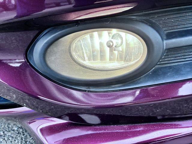 ヴェゼル ハイブリッドＺ　純正８インチナビ　バックカメラ　禁煙車　クルーズコントロール　シートヒーター　フルセグＴＶ　Ｂｌｕｅｔｏｏｔｈ　ハーフレザーシート　ＬＥＤヘッドライト　パドルシフト　ルーフレール　純正１７インチアルミ（14枚目）