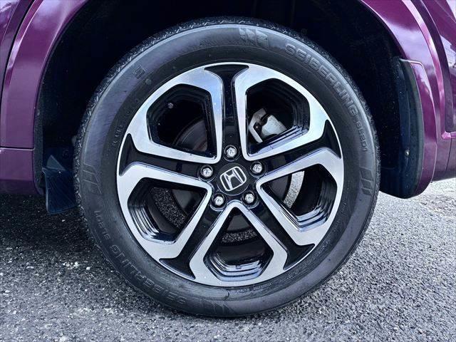 ヴェゼル ハイブリッドＺ　純正８インチナビ　バックカメラ　禁煙車　クルーズコントロール　シートヒーター　フルセグＴＶ　Ｂｌｕｅｔｏｏｔｈ　ハーフレザーシート　ＬＥＤヘッドライト　パドルシフト　ルーフレール　純正１７インチアルミ（30枚目）