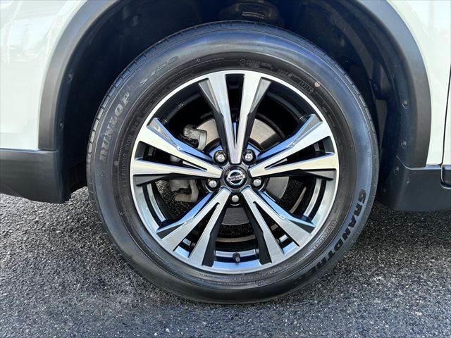 エクストレイル ２０Ｘｉ　１１型メモリーナビ　アラウンドビューモニター　電動リアゲート　レーダークルーズコントロール　４ＷＤ　衝突軽減ブレーキ　Ｂｌｕｅｔｏｏｔｈ　フルセグＴＶ　ＬＥＤヘッドライト　ヒルディセントコントロール（30枚目）