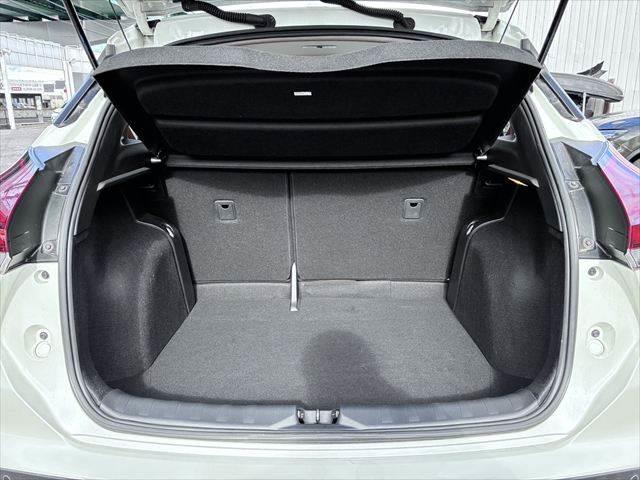 �����Q�b�W�X�y�[�X