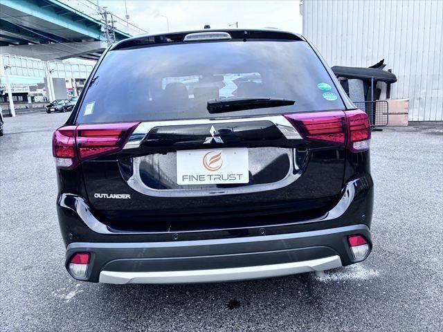 �O�ꂵ���@�֌n�`�F�b�N�A���ɓ_�����s���A�[�ԑO�͖@�萮�������{���Ă���܂��B�����S���������I�I