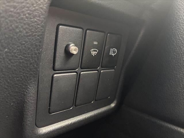 ���t�����g���C�p�[�f�A�C�T�[�@�w�b�h���C�g�E�H�b�V���[