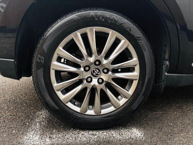 ハリアーハイブリッド プレミアム　グー故障診断実施　４ＷＤ　サンルーフ　ＪＢＬサウンド　パワーバックドア　ＪＢＬナビ　パワーシート　禁煙車　衝突軽減　全方位カメラ　クルーズコントロール　障害物センサー　地デジＴＶ　ＥＴＣ　ＬＥＤヘッド（32枚目）