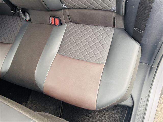 Ｃ－ＨＲ Ｇ　純正９インチナビ　ウェルカムライト　ＢＳＭ　ＥＴＣ　Ｂｌｕｅｔｏｏｔｈ　レーダークルーズコントロール　衝突軽減ブレーキ　シートヒーター　ハーフレザーシート　フルセグＴＶ　バックカメラ（62枚目）