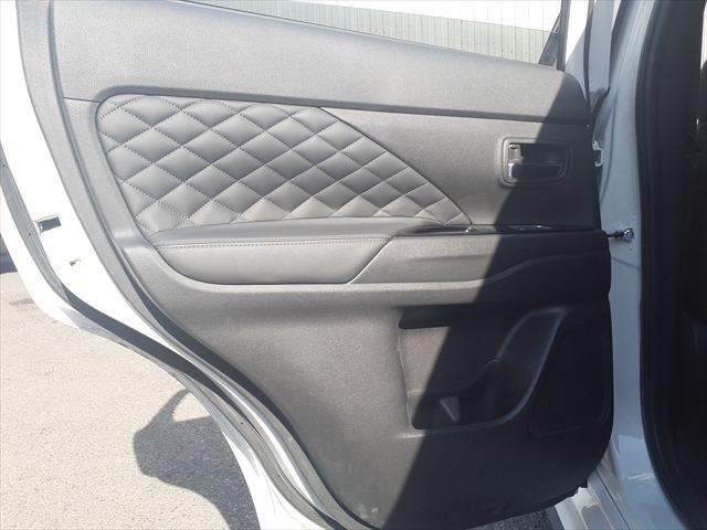 ���h�A�g����