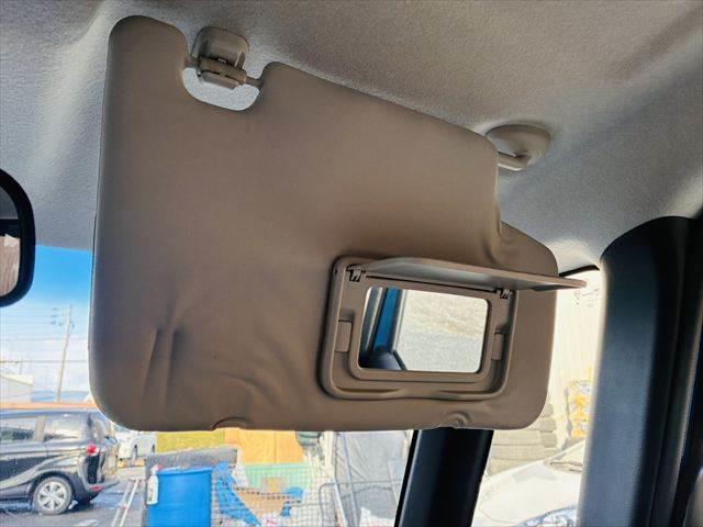 Ｎ－ＢＯＸ ２トーンカラースタイル　Ｇ・Ｌパッケージ　ユーザー買取車　ツートン　パワースライドドア　スマートキー　ベンチシート　電動格納ミラー　ＥＴＣ　純正１４インチアルミホイール　ＣＤチェンジャー　オートエアコン　横滑り防止装置　ハロゲンランプ　ＡＢＳ（38枚目）