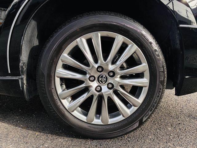 ハリアー プレミアム　グー故障診断実施済み　ＴＲＤエアロ　純正９型ナビ　クルーズコントロール　バックカメラ　禁煙車　衝突軽減ブレーキ　地デジＴＶ　ブルートゥース接続　ハーフレザー　パワーシート　電動リアゲート　ＬＥＤヘッド（28枚目）