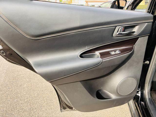 ハリアー プレミアム　グー故障診断実施済み　ＴＲＤエアロ　純正９型ナビ　クルーズコントロール　バックカメラ　禁煙車　衝突軽減ブレーキ　地デジＴＶ　ブルートゥース接続　ハーフレザー　パワーシート　電動リアゲート　ＬＥＤヘッド（59枚目）