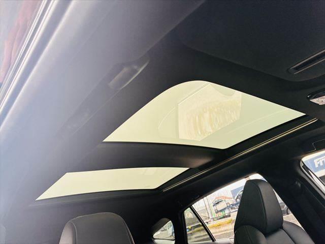 ハリアー Ｚ　純正１２．３インチＳＤナビ　ガラスルーフ　全方位カメラ　レーダークルーズコントロール　禁煙車　ディスプレイオーディオ　フルセグ　Ｂｌｕｅｔｏｏｔｈ　ＬＥＤヘッドライト　衝突軽減ブレーキ　パワーシート（4枚目）