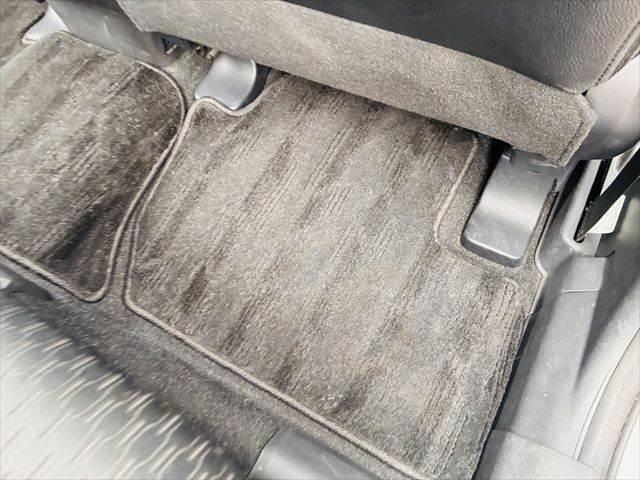 アウトランダーPHEV G ナビパッケージ 純正SDナビ バックカメラ 禁煙車 シートヒーター 衝突軽減ブレーキ ハーフレザーシート ETC フルセグTV Bluetooth 電動リアゲート レーダークルーズコントロール 4WD 1500W給電(50枚目)