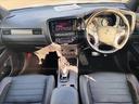 アウトランダーPHEV Sエディション サンルーフ 禁煙車 ディスプレイオーディオ 衝突軽減ブレーキ 全方位カメラ レーダークルーズコントロール Bluetooth LEDヘッドライト パワーシート シートヒーター 1500W給電 4WD 中古車画像_3
