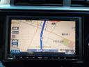 フィット 13G・Fパッケージ 禁煙車 SDナビ 地デジTV ETC 15インチアルミホイール スマートキー 盗難防止装置 アイドリングストップ CDチェンジャー ハロゲンランプ レベライザー 電動格納ミラー 横滑り防止装置 中古車画像_4