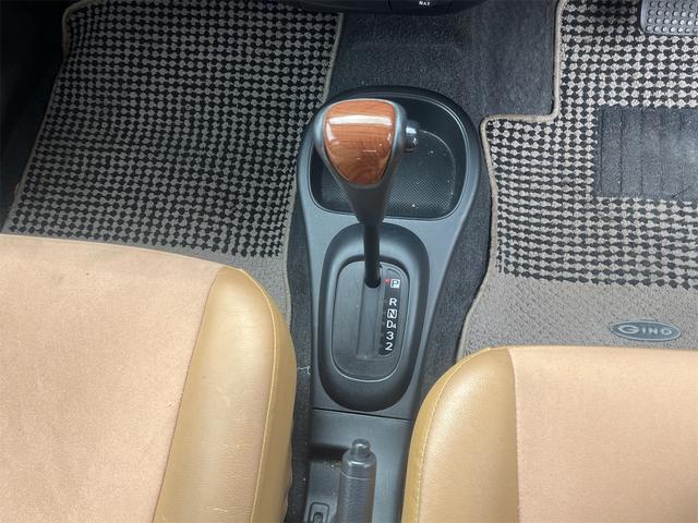 ミラジーノ プレミアムＸ　バックカメラ　キーレスエントリー　電動格納ミラー　ＡＴ　盗難防止システム　ＡＢＳ　ＣＤ　ＭＤ　アルミホイール　衝突安全ボディ　エアコン　パワーステアリング　パワーウィンドウ（8枚目）